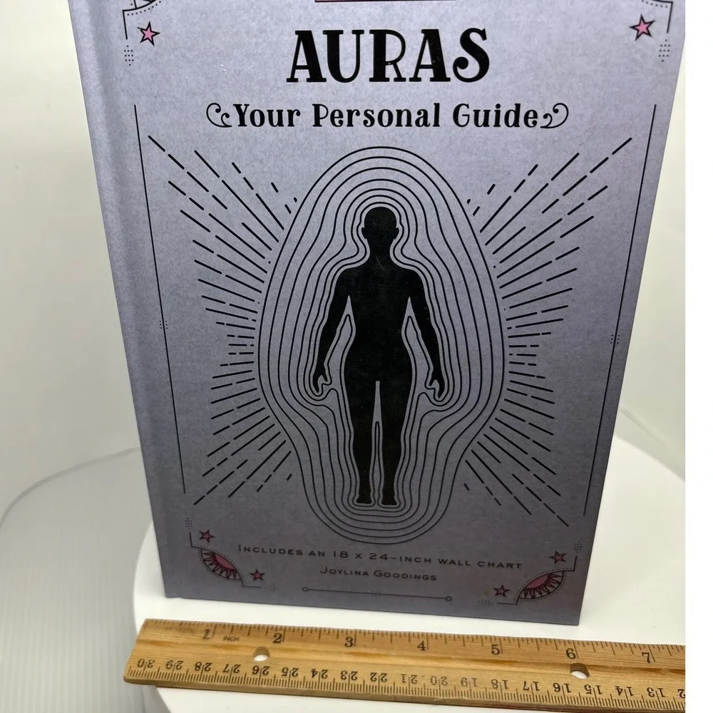 In Focus Auras‎ Your Personal Guide Book with Inch Wall Chart Joylina Goodings